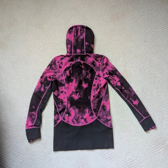 EUC Lululemon Daily Practice Jacket Blooming Pixie Raspberry Black Women's 8 run - Picture 3 of 14